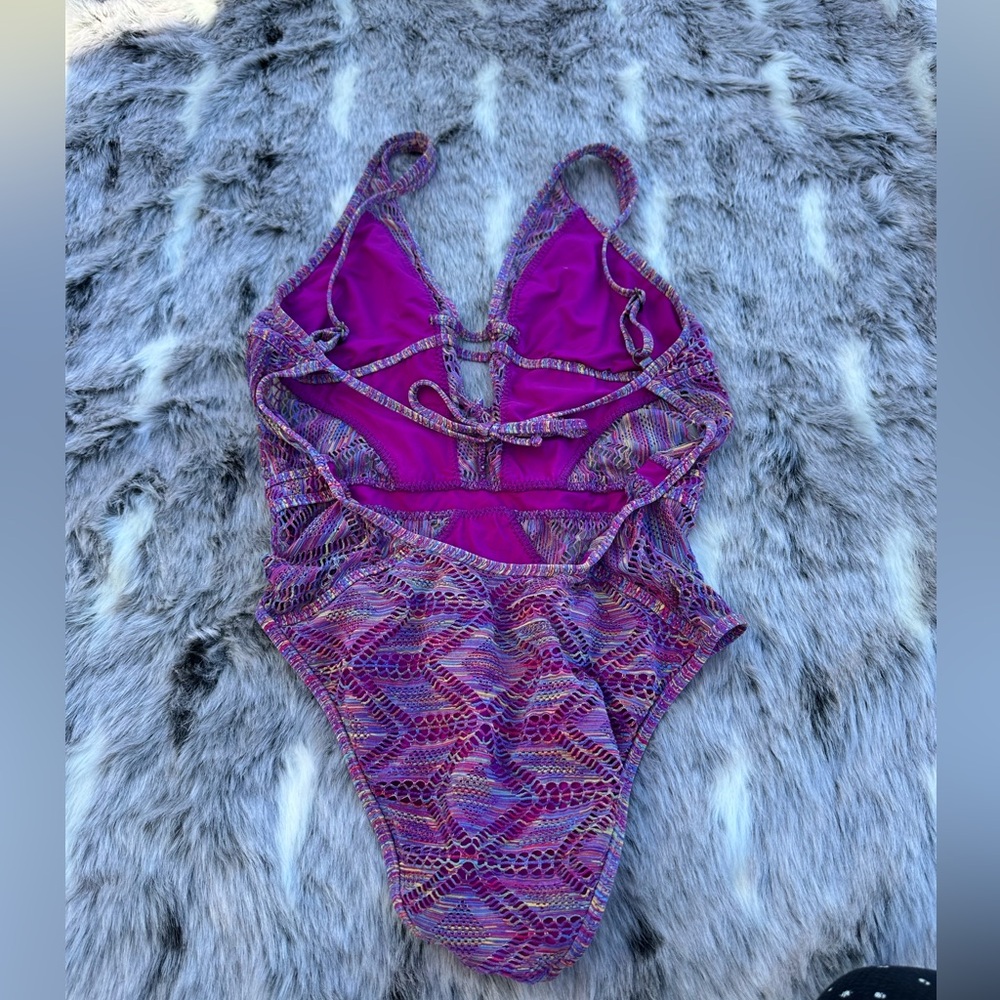 Becca swim one piece mosaic crotchet bathing suit sz Small - Picture 5 of 7